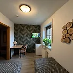 Und Monteurzimmer Mit Kueche Und Waschmaschine *