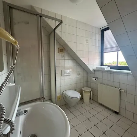 Hotel Und Monteurzimmer Mit Kueche Und Waschmaschine