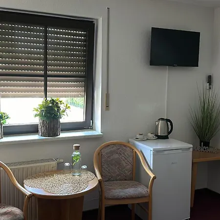 Und Monteurzimmer Mit Kueche Und Waschmaschine * Ollendorf (Sommerda)