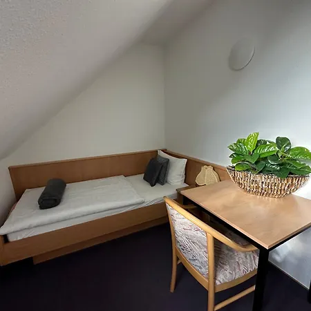 Und Monteurzimmer Mit Kueche Und Waschmaschine Hotel Ollendorf (Sommerda)