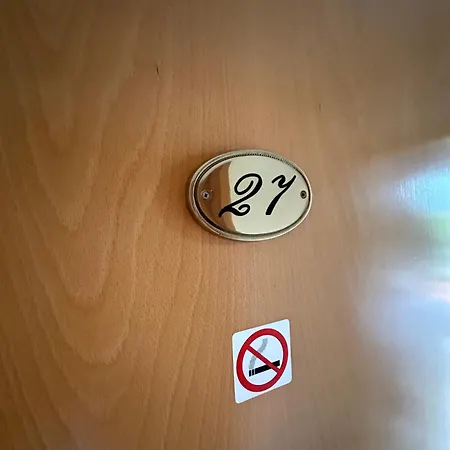 Hotel Und Monteurzimmer Mit Kueche Und Waschmaschine