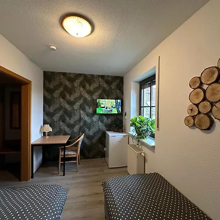 Und Monteurzimmer Mit Kueche Und Waschmaschine *
