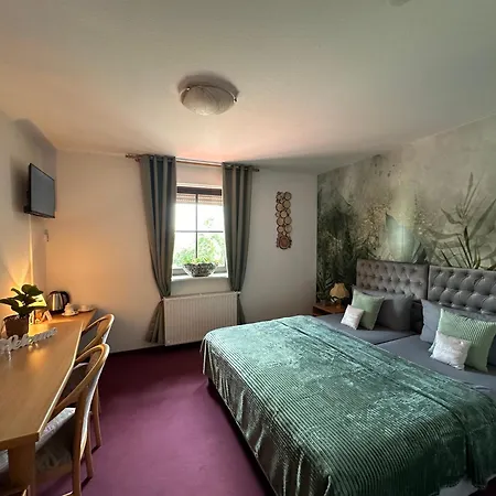 Hotel Und Monteurzimmer Mit Kueche Und Waschmaschine