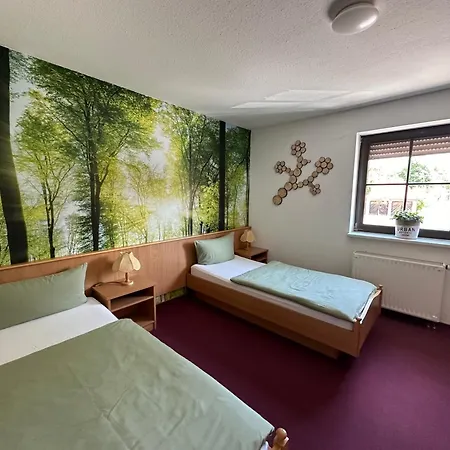 Und Monteurzimmer Mit Kueche Und Waschmaschine * Ollendorf (Sommerda)