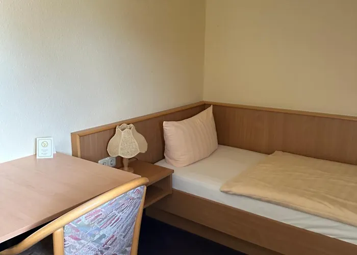 Und Monteurzimmer Mit Kueche Und Waschmaschine *