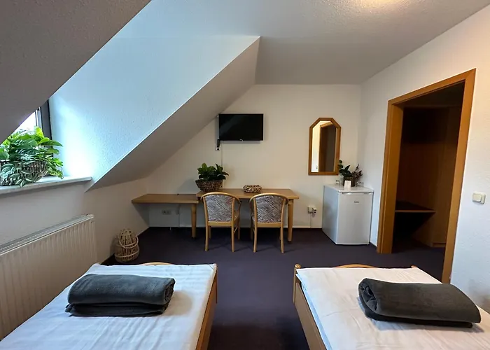 Und Monteurzimmer Mit Kueche Und Waschmaschine *