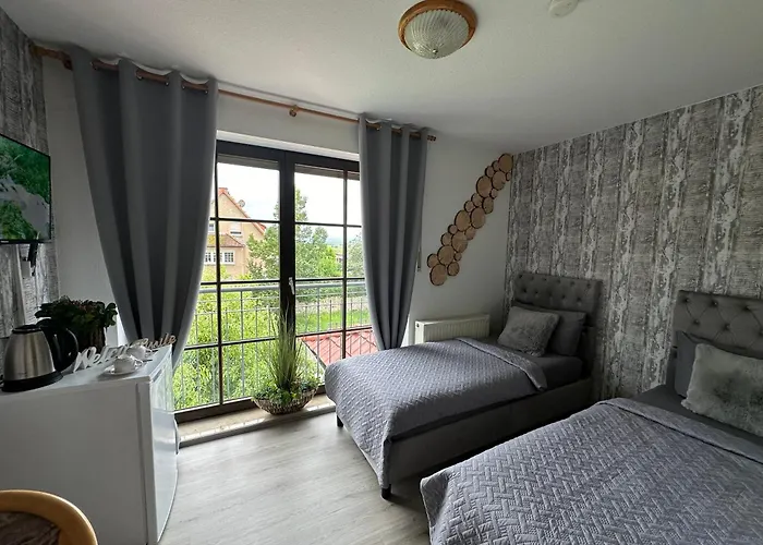 Szálloda Und Monteurzimmer Mit Kueche Und Waschmaschine *