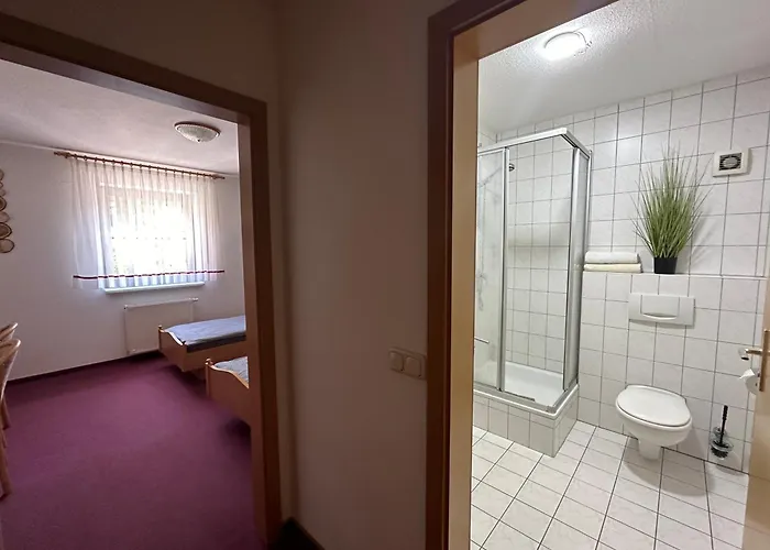 Und Monteurzimmer Mit Kueche Und Waschmaschine Szálloda Ollendorf (Sommerda)