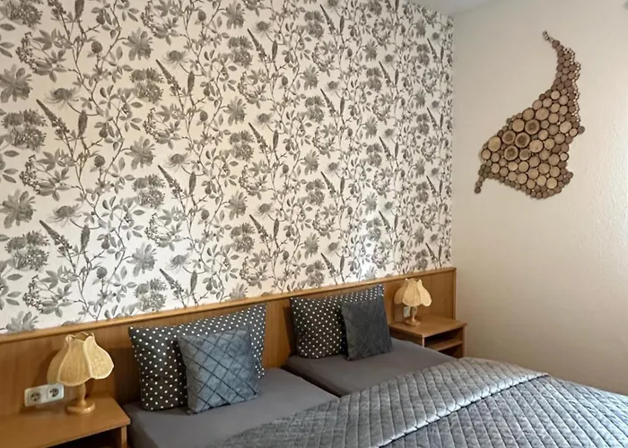 Szálloda Und Monteurzimmer Mit Kueche Und Waschmaschine *